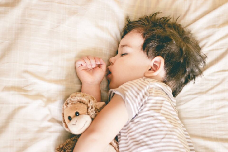 how to get your toddler to sleep better